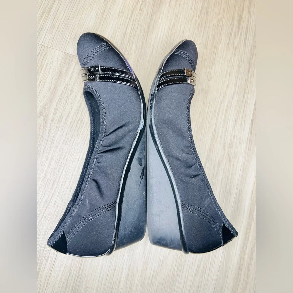 Anne Klein sport patent toe black wedges size 7M
